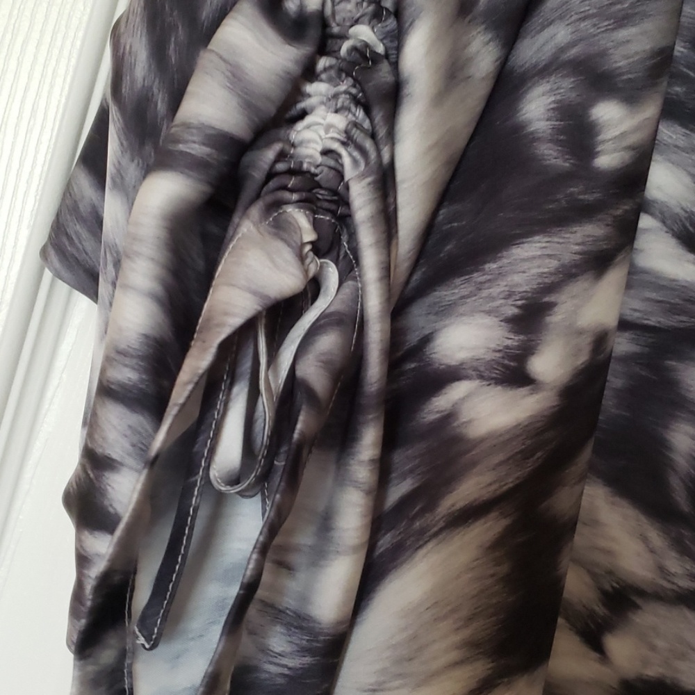 Michael Kors Cold Shoulder Top - Picture 2 of 3